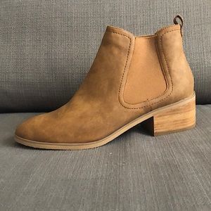 Cognac Chelsea Boot - Never Worn!